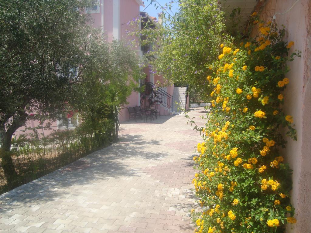 Elpida Studio Trapezaki  Exterior foto